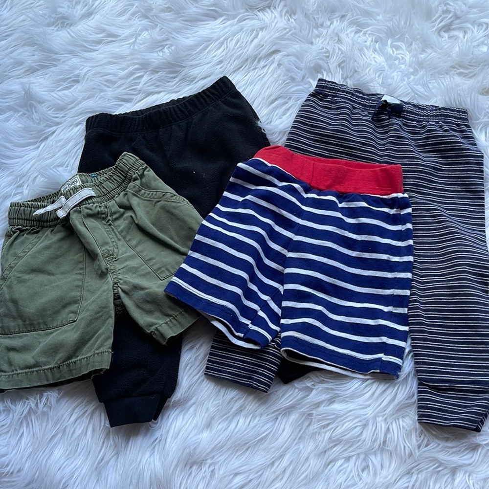 🛍2/$12 
18-24 month shorts and pants bundle